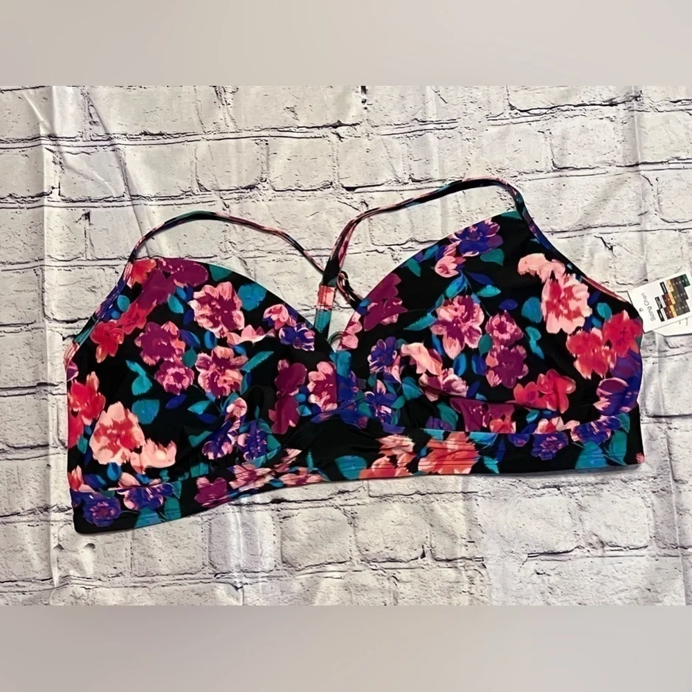 Time and Tru women’s black multicolored floral bikini top size 3x (24w-26w)